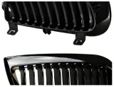 atrapa-grill-kratka-nerki-bmw-e81-e87-polysk-numer-katalogowy-czesci-001gb-nerki-w-gril-bmw-e81-e87-2004-2011-przed-liftem-czarny-polysk-black-shadow