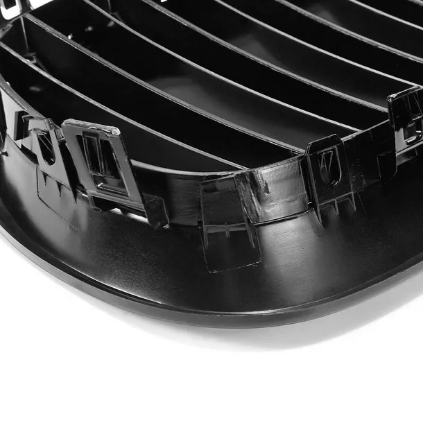 atrapa-grill-kratka-nerki-bmw-e60-e61-black-shadow-stan-nowy-kolor-czarny
