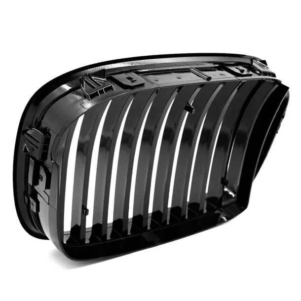 nerki-atrapa-grill-czarny-mat-matt-bmw-e60-e61-m5-numer-katalogowy-oryginalu-51137027061or51137027062or51137065701or51137065702or51712155446or51712155447