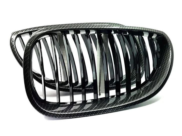 atrapa-grill-kratka-nerki-bmw-e60-e61-carbon-producent-czesci-shr-germany
