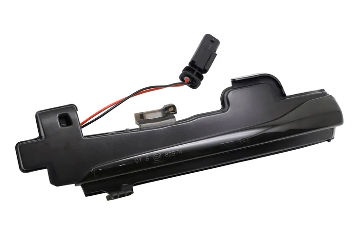 dynamiczne-kierunkowskazy-volvo-v60-2011-2018-stan-nowy-numer-katalogowy-oryginalu-31402416or31299385-or31371519or31402415-or31299384-or31371518