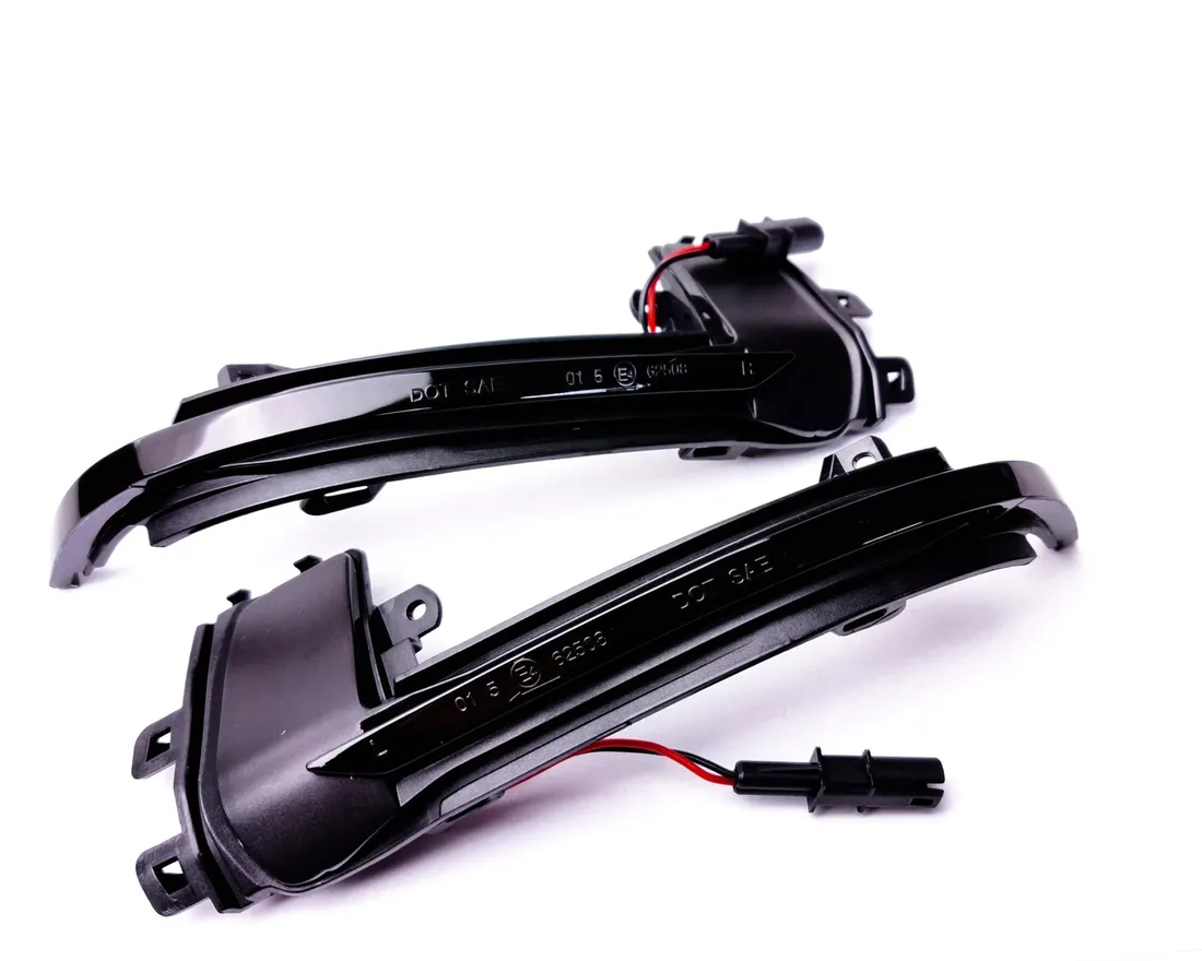 dynamiczne-kierunkowskazy-lusterek-audi-rs4-b8-stan-nowy