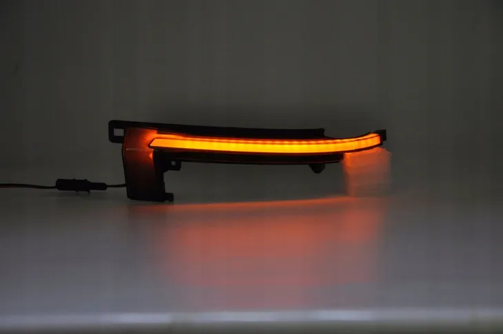 dynamic-kierunkowskazy-audi-a4-b8-2010-2015-produkt-wprowadzony-do-obrotu-na-terenie-ue-przed-13-12-2024-tak