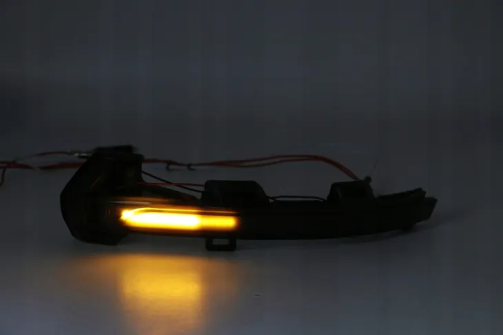 dynamic-kierunkowskazy-audi-a1-2010-2018-stan-nowy-numer-katalogowy-czesci-audi-a1-2010-2018