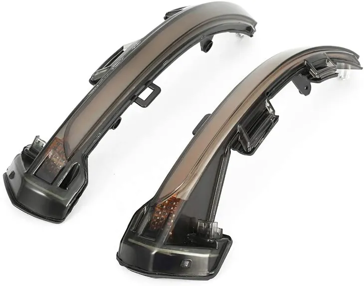 dynamic-kierunkowskazy-audi-a1-2010-2018-kolor-klosza-dymiony