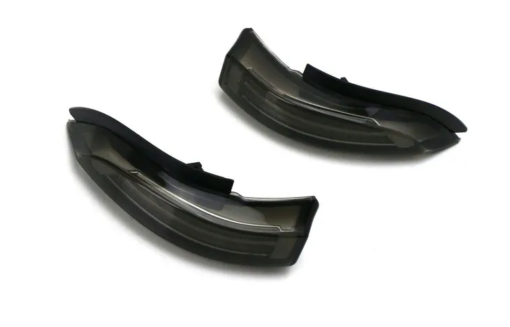 dynamic-kierunkowskazy-toyota-corolla-e16-07-2013-stan-opakowania-oryginalne