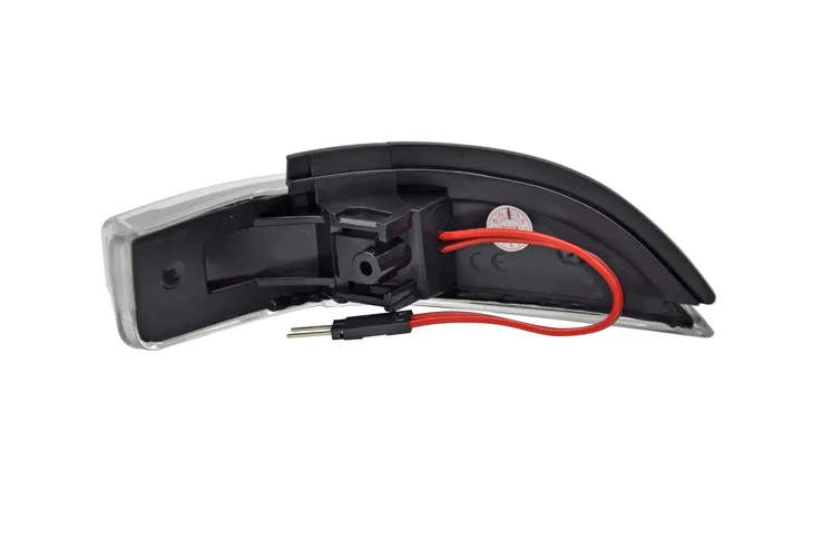 dynamiczne-kierunkowskazy-toyota-auris-e18-01-13-stan-nowy-kolor-klosza-bialy