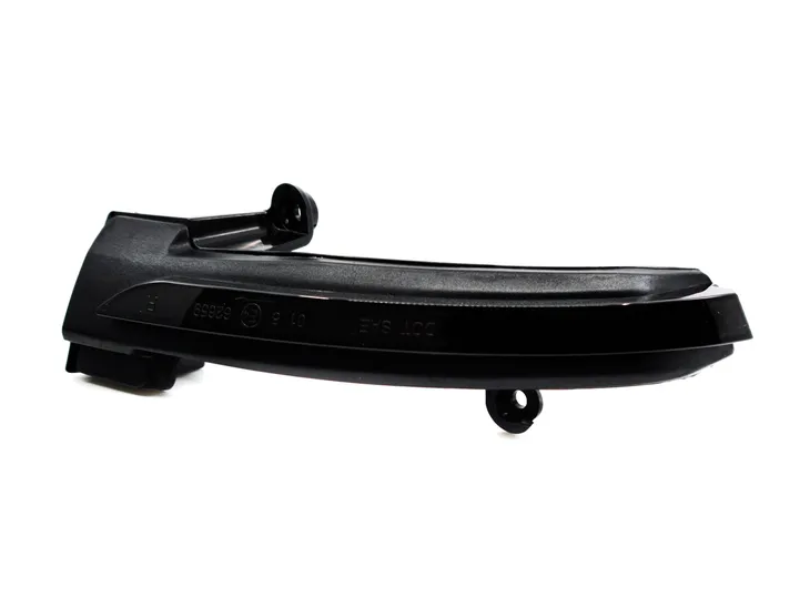 dynamiczne-kierunkowskazy-renault-megane-mk4-stan-nowy-kolor-klosza-dymiony