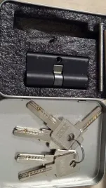 cylinder-manicaf-5-kluczy-mosieznych