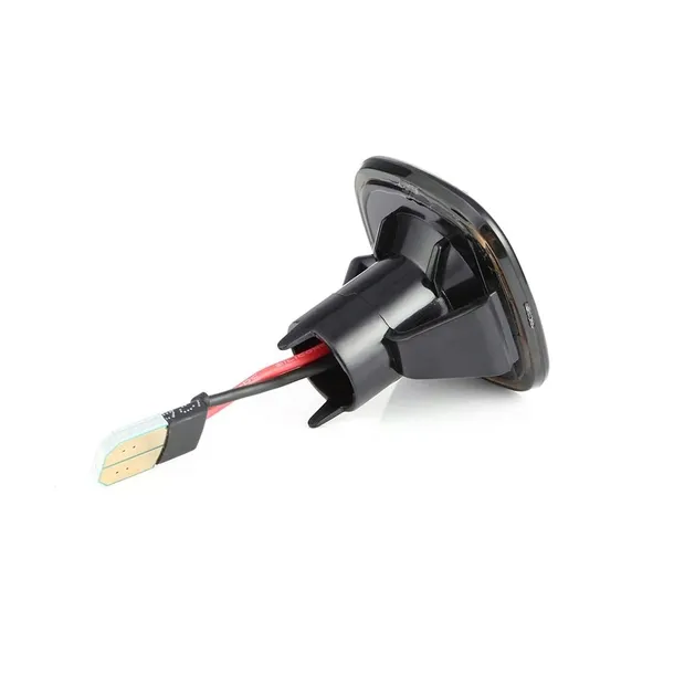 led-dynamiczne-kierunkowskazy-audi-a3-8l-a4-b5-informacje-dodatkowe-oprawy-zarowek-w-zestawie-zarowki-w-zestawie