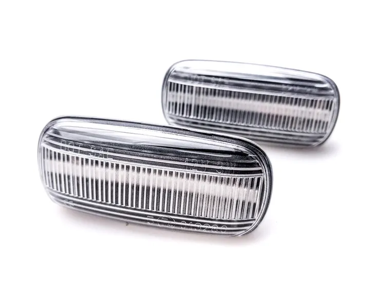 dynamic-led-kierunkowskazy-audi-a3-a4-b6-b7-c5-c6-stan-nowy-producent-czesci-shr-germany