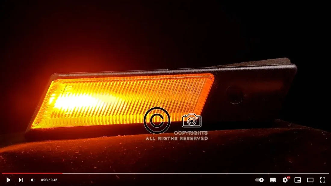 dynamiczne-czarne-kierunkowskazy-led-bmw-e28-e32-e34-e36-dymione-plywajace