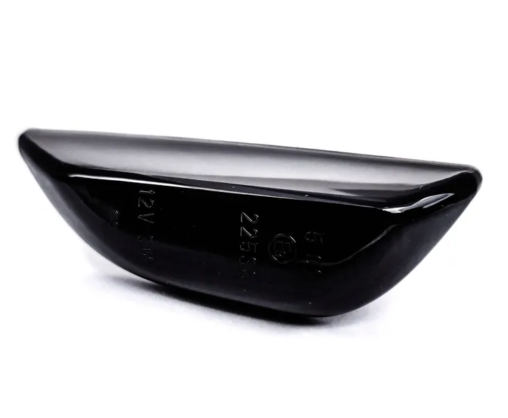 dynamiczne-kierunkowskazy-opel-astra-k-2015-dzis-kolor-klosza-dymiony