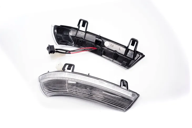 dynamiczne-kierunkowskazy-lusterek-vw-passat-b5-b6-produkt-wprowadzony-do-obrotu-na-terenie-ue-przed-13-12-2024-tak
