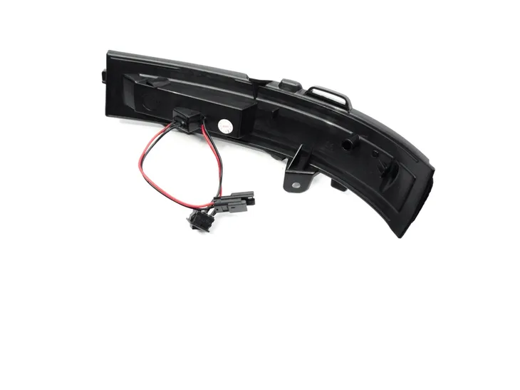 dynamiczne-kierunkowskazy-luster-ford-edge-2015-20-stan-nowy-producent-czesci-shr-germany