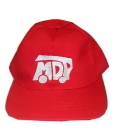 czerwona-czapka-mdp-haftowana-ddp
