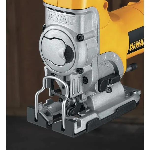 wyrzynarka-dewalt-dw331k-napiecie-zasilania-230-v