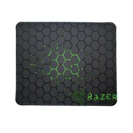 razer-podkladka-pod-mysz-carbon-gaming-210x260