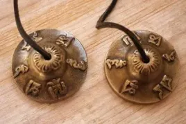 tingsha-mala-braz-aum-mantra