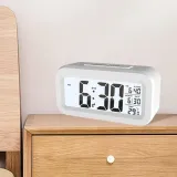 digital-alarm-clock-lcd-time-display-with-indoor-temperature-date-white-minimalny-wiek-dziecka-7