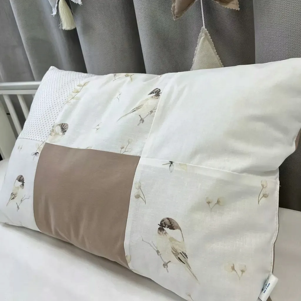 poduszka-patchwork-4060-lovely-bird-cappucino-white