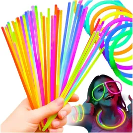 bransoletki-opaski-swiecace-fluorescencyjne-patyczki-paleczki-100-szt