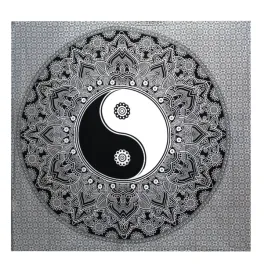 czarno-biala-narzuta-ozdoba-scienna-ying-yang