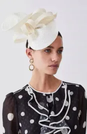 bezowy-asymetryczny-fascynator-karen-millen-uniwersalny