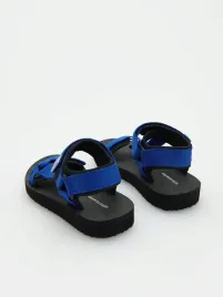 niebieskie-sandalki-na-rzepy-reserved-32