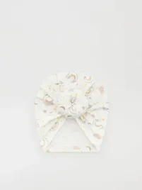 biala-czapka-z-marszczeniem-reserved-48-cm