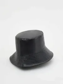 czarny-ala-skorzany-bucket-hat-reserved-54