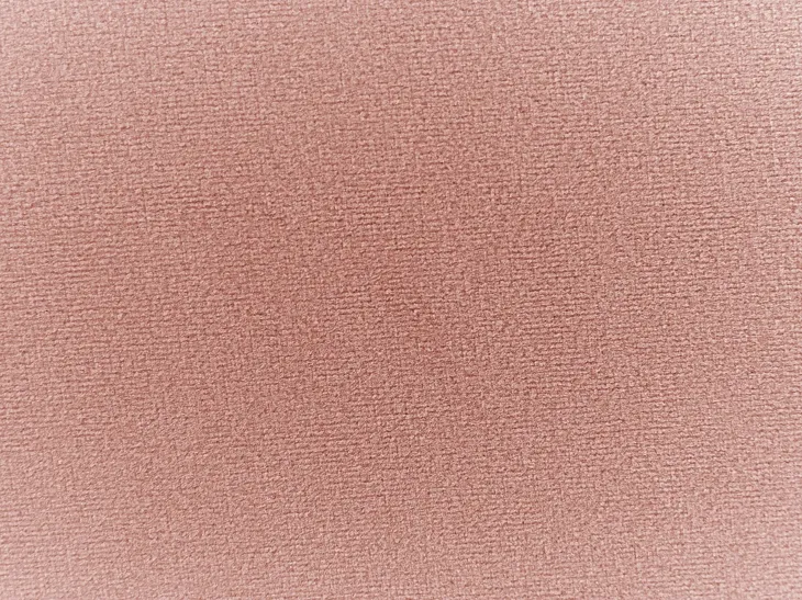 sofa-welurowa-rozowa-savar-stan-nowy
