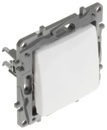 lacznik-schodowy-le-764501-niloe-10-a-legrand