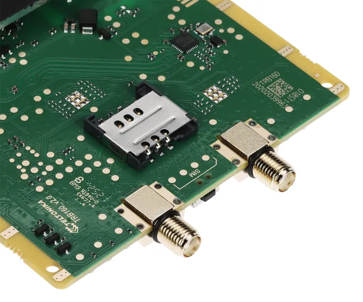 bramka-4g-lte-trb160-teltonika