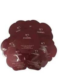 chanel-n1-de-chanel-creme-yeux-revitalisante-au-camelia-rouge-1ml-zestaw-1
