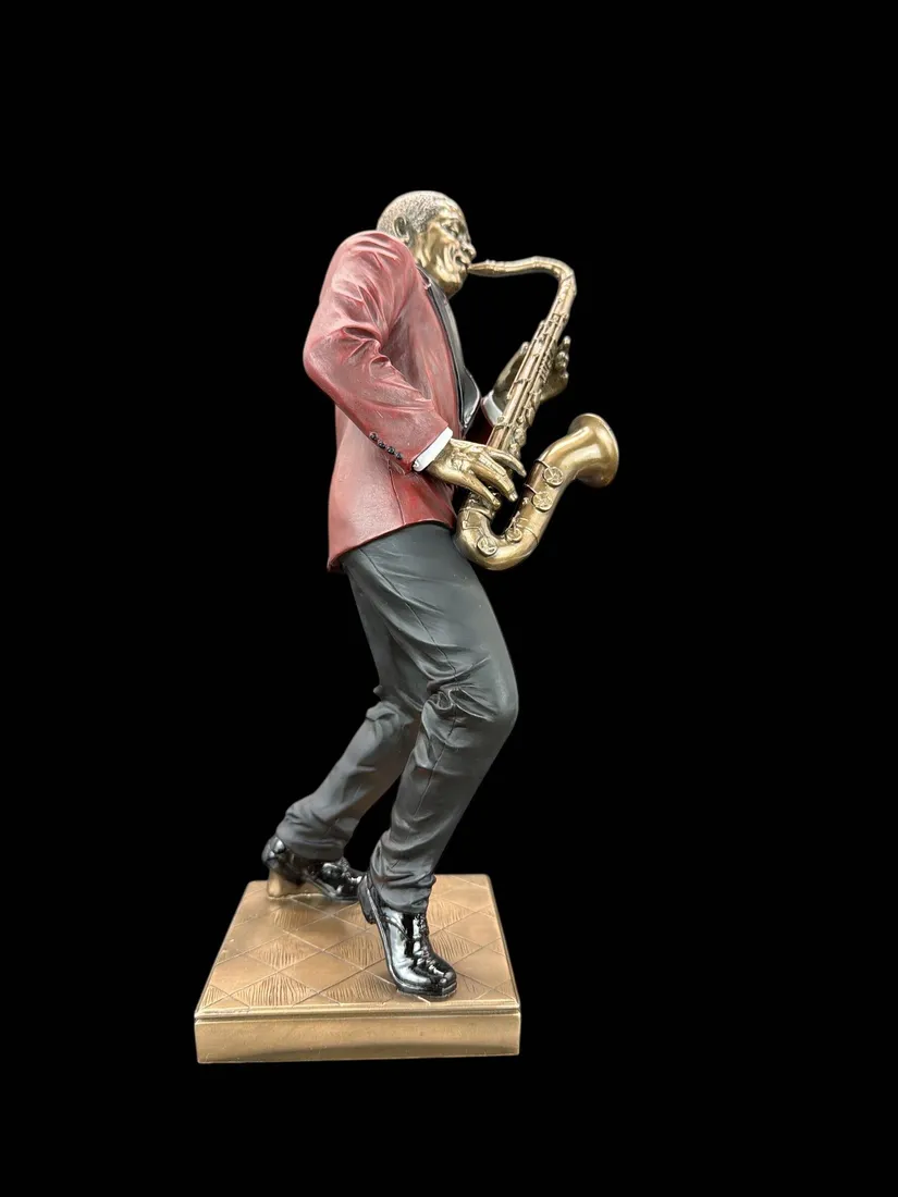 muzyk-saksofonista-veronese-wu76218a5