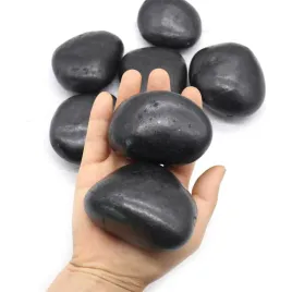 kamien-dekoracyjny-ogrodowy-otoczak-polerowany-3-5-cm-100-kg-czarny