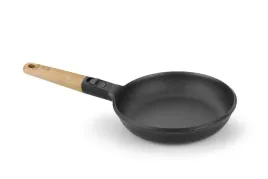 patelnia-tradycyjna-isogona-28-cm-non-stick-nieprzywierajaca