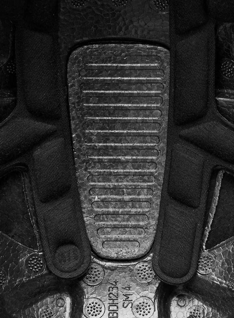 black-diamond-s-m-capitan-e-helmet-hyper-red