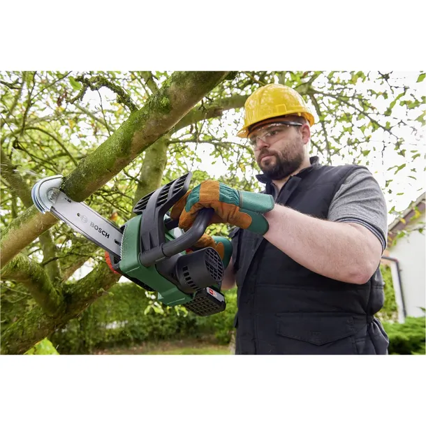 bosch-universalchain-18-cordless-chainsaw-solo