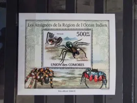 znaczki-fauna-owady-pajaki-komory-czysty-zn41