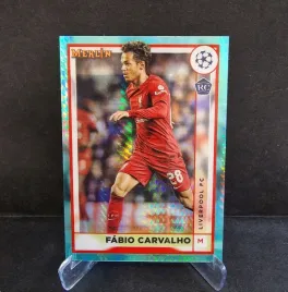 2022-23-topps-chrome-merlin-aqua-prism-carvalho-liverpool-au3