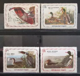 znaczki-fauna-ptaki-haiti-czysty-r11