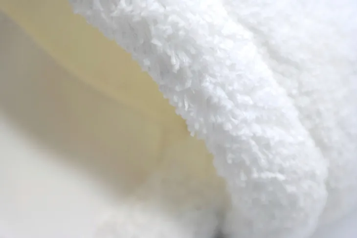 poduszka-podlogowa-biala-nova-przemyslowa-raypath-material-bawelna