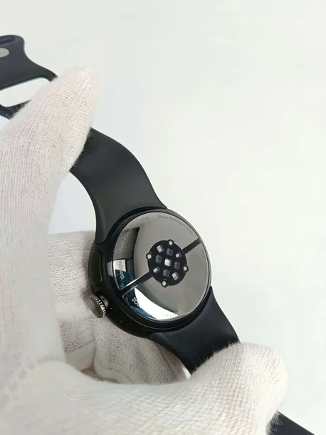 smartwatch-google-pixel-watch-2-z-fitbit-i-google-czujniki-krokomierz