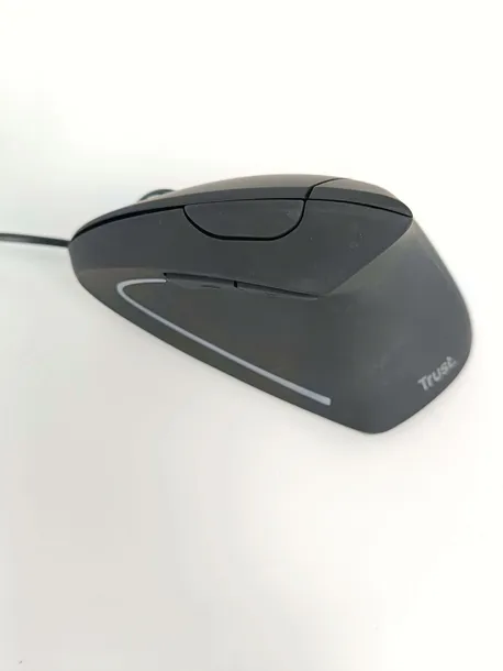 mysz-trust-verto-ergonomic-kolor-czarny