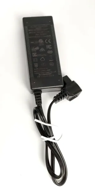 lodowka-samochodowa-bodegaeu-t60-produkt-wprowadzony-do-obrotu-na-terenie-ue-przed-13-12-2024-nie-stan-powystawowy