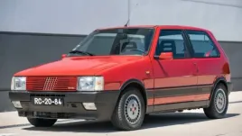 fiat-uno-fartuch-panel-blotnika-lewy-przod-1983-1989-austria