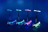 micro-hulajnoga-mini-deluxe-glow-plus-arctic-blue-stan-nowy