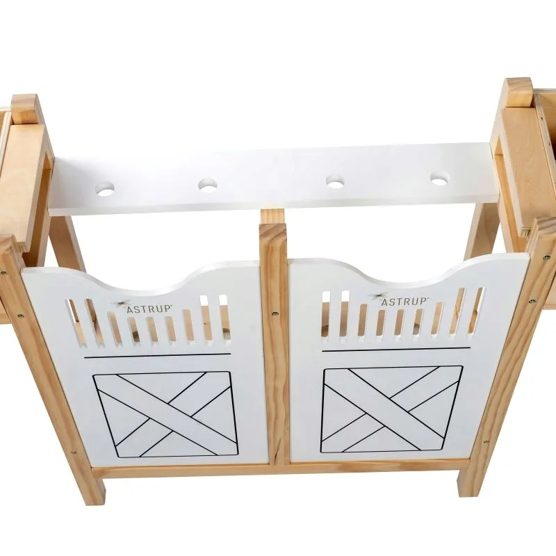 astrup-boks-dla-4-koni-hobby-horse-stan-nowy